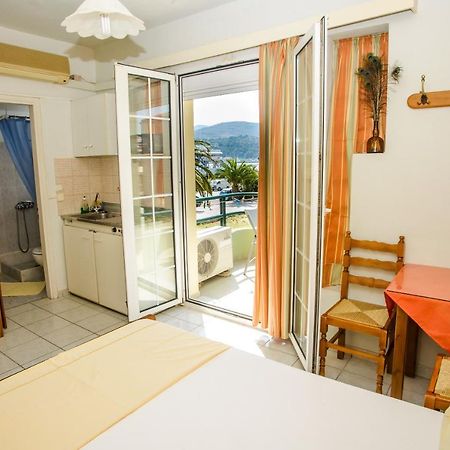 Myros Studios Argostoli  Luaran gambar